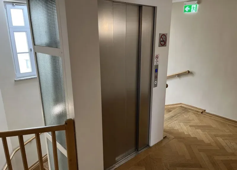 Treppenhaus - Lift