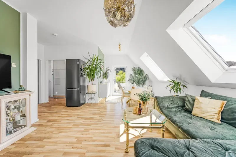Whg 2 Wohnzimmer mit Blick in den Essbereich