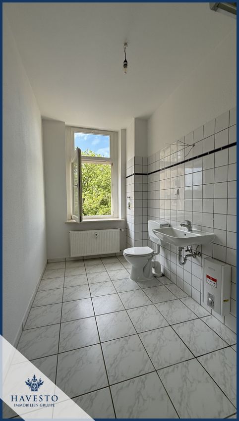 Exklusiv renovierte 2-Raumwohnung mit neuer EBK & modernisiertem Bad - Foto 3