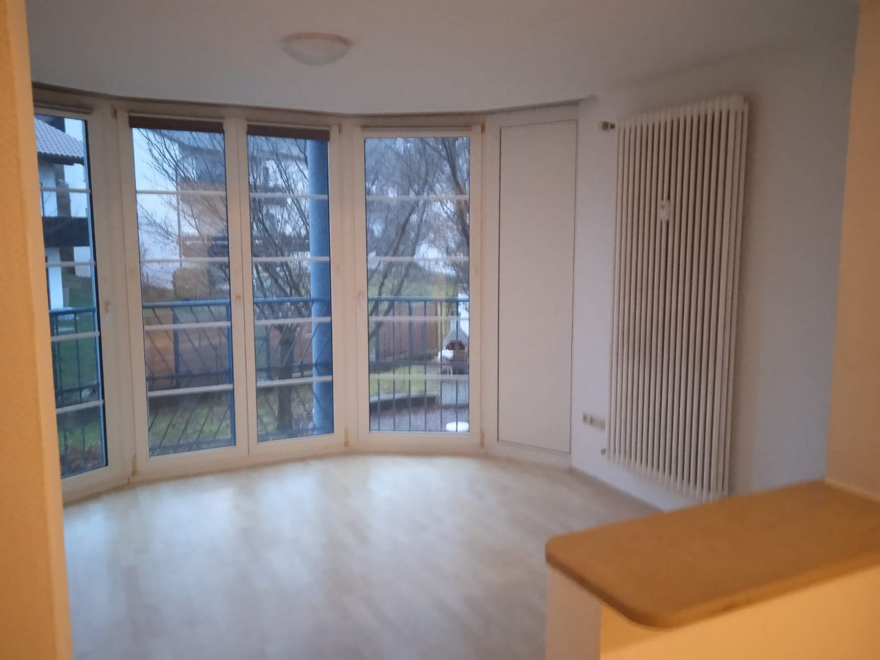 Wohn- und Schlafzimmer