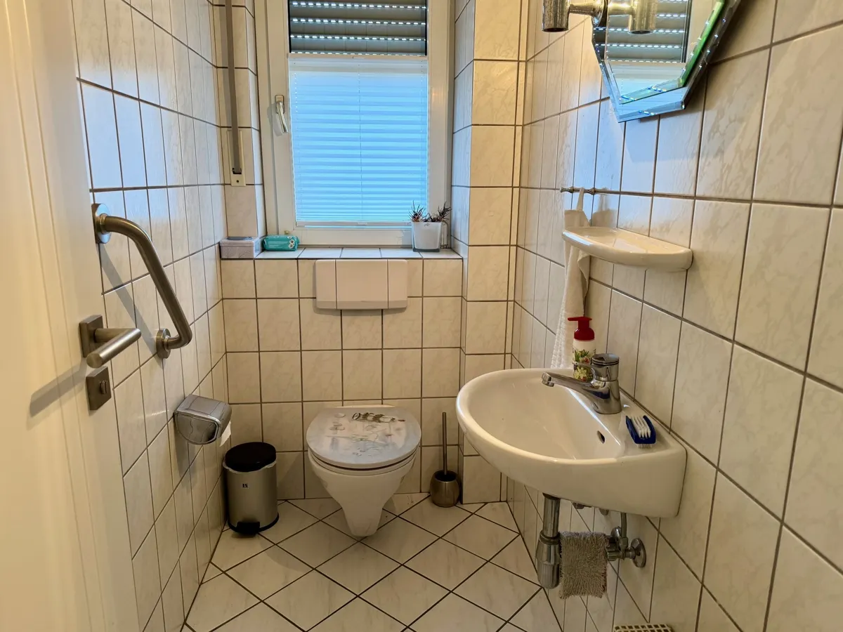 Das Gäste-WC im OG