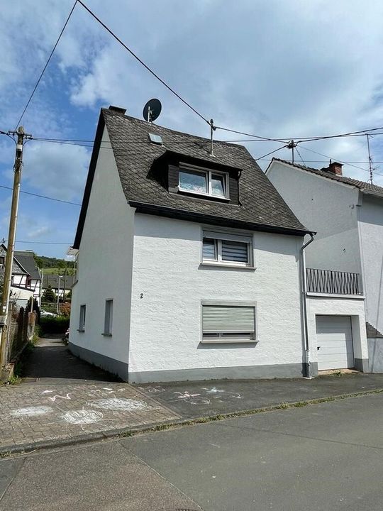 Charmantes Einfamilienhaus mit viel Tageslicht in Filsen zu verkaufen!