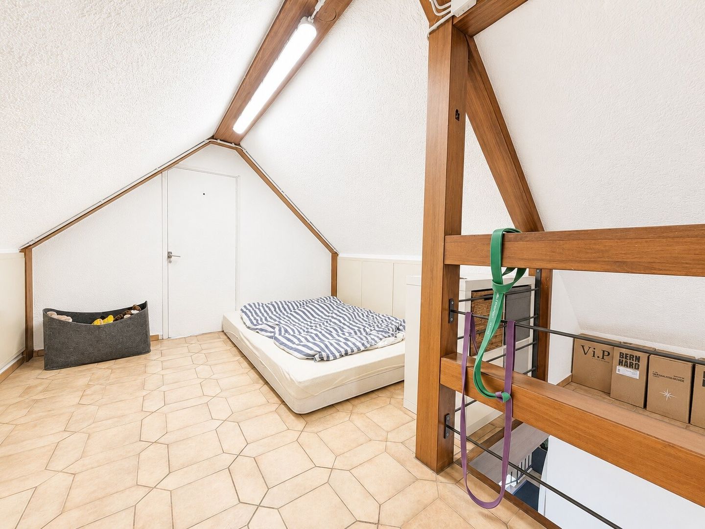 GROSSZÜGIG WOHNUNG IN KREFELDER DYK-LAGE ZU MIETEN! - Photo 4