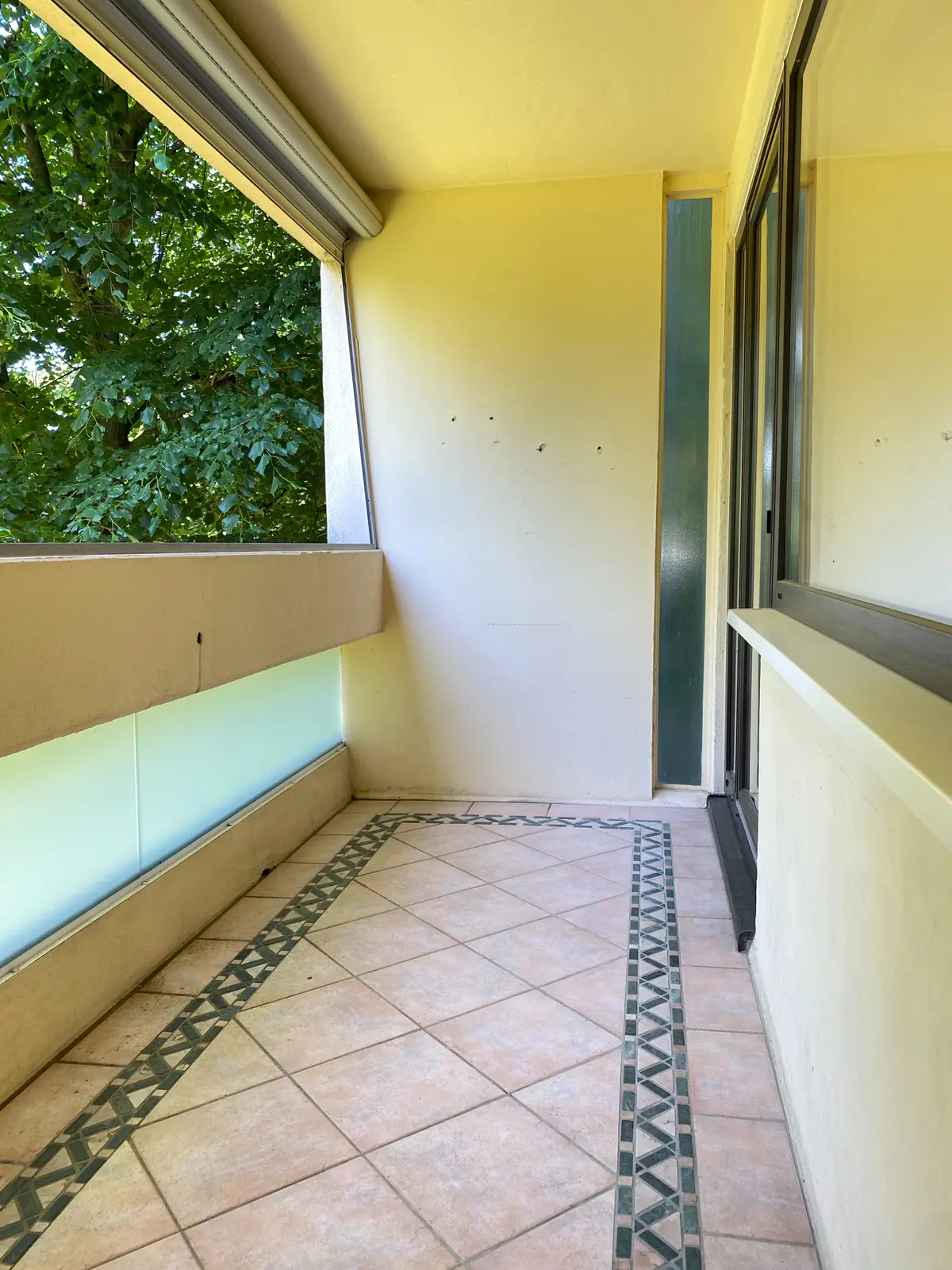 Südwest Loggia mit Rollladen