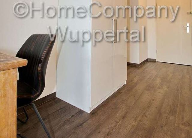 Business- Apartment im Industrial-Style mit Süd-Balkon, DSL-Wifi und Reinigungsservice - Photo 1
