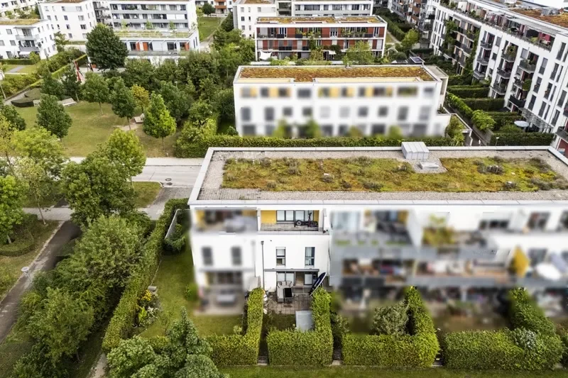 Rückansicht vom Haus und Garten