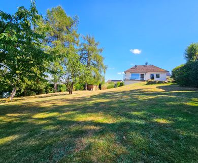 Traum-Grundstück mit 1.464 m², bebaut mit einem Neckermann-Fertighaus – Sanierungsobjekt mit Potenzial!