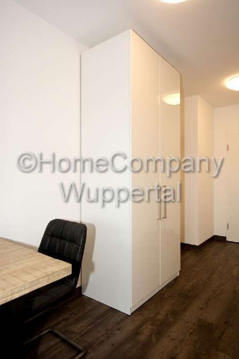 Kleiderschrank