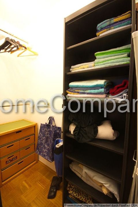 Kleiderschrank