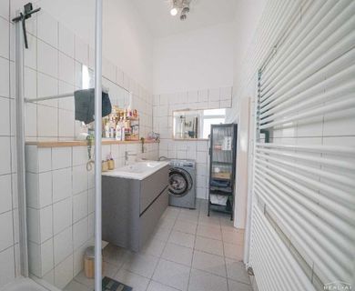 Stilvolle 3-Zimmer-Altbauwohnung in zentraler Lage von Pempelfort mit EBK - Photo 5