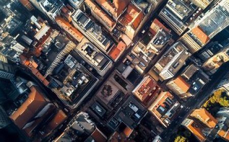 1759389430_Luftbild-Daecher