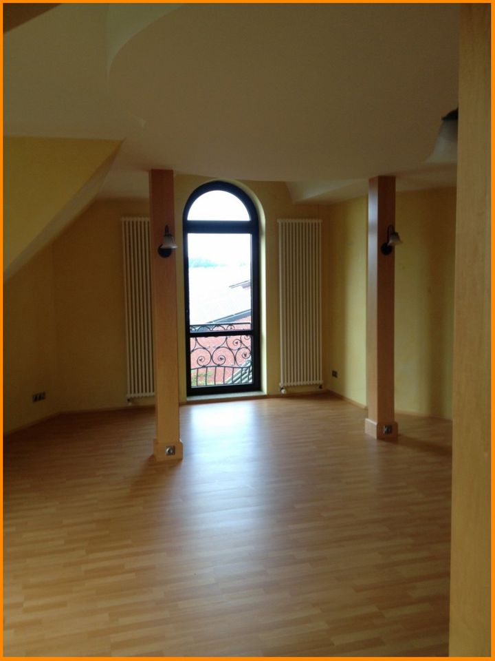 Wohnzimmer Richtung Balkon
