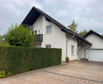 Familienfreundliches Einfamilienhaus mit PV-Anlage und moderner Ausstattung
