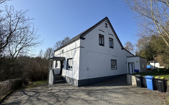 RARITÄT in Essen-Schönebeck – Zweifamilienhaus mit 2.473 m² Grundstück am Naturschutzgebiet