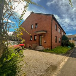 Perfektes Eigenheim für Ihre Familie! Renovierte Doppelhaushälfte in Moers-Repelen