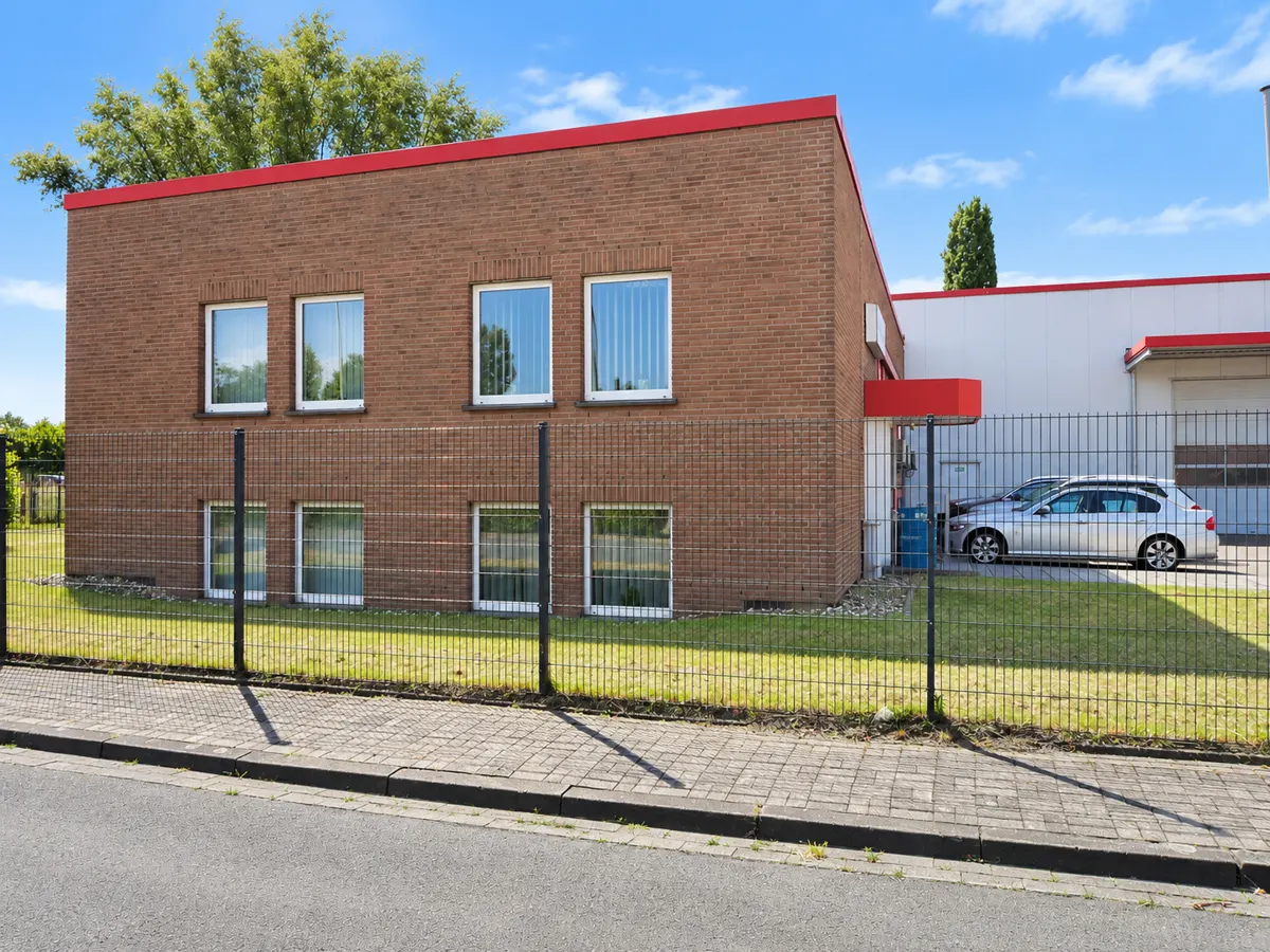 Bürogiebel