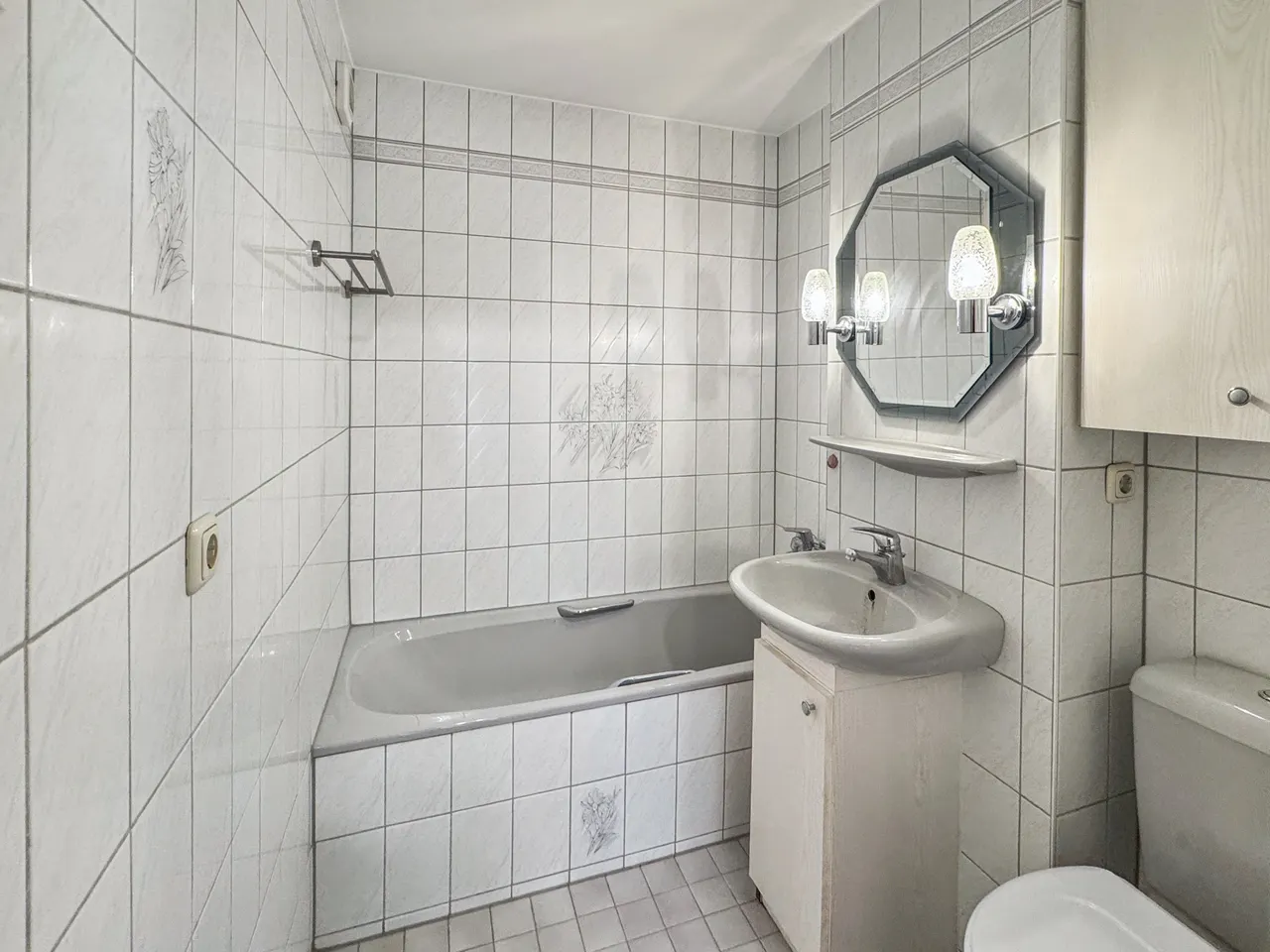 Badezimmer mit Badewanne
