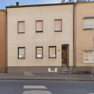 Geräumiges Familienhaus mit Charme und Wohlfühlambiente!