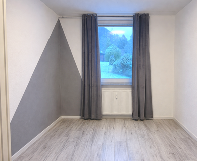 Großzügige 4-Zimmer-Wohnung mit Balkon und Garage in Bergneustadt-Hackenberg - Foto 4