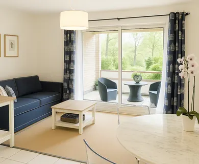 Düsseldorf-Niederkassel: Möbliertes Apartment mit großer Westterrasse und Gartenblick!