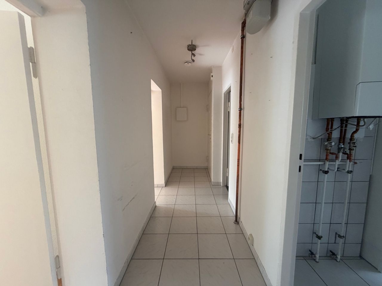 Attraktive 2-Zimmer-Wohnung mit Einbauküche - Photo 4