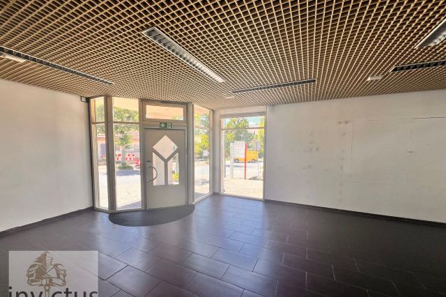 Verkaufs-/ Bürofläche