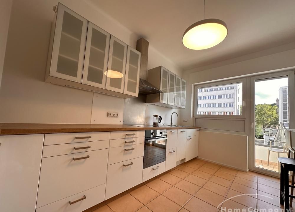 K&uuml;che mit Balkon