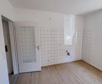 Schönes ca. 34 m² großes 1-Zimmer-Appartment mit großem Wohnraum und Tageslichtbad - Foto 2
