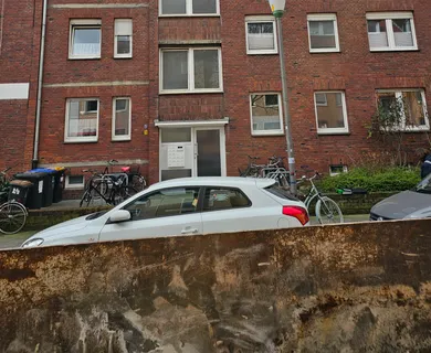 Attraktive Lage zum charmanten Preis !!