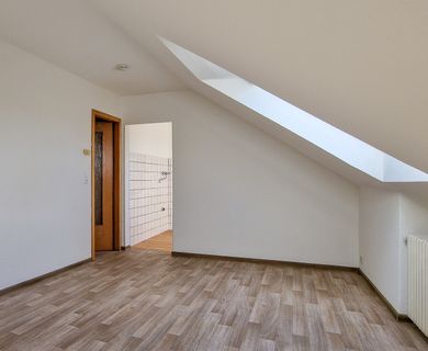 Ein Zuhause mit Aussicht: Helle Dachgeschosswohnung im beliebten Schwelmer Norden - Foto 2