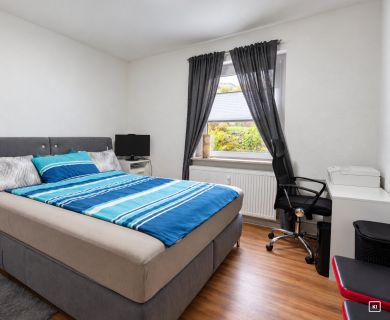 Rund 45 m² große 2-Zimmer-Erdgeschosswohnung mit Tageslichtbad und Gartennutzung in Berchum - Foto 2