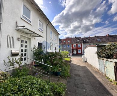 Familienfreundliches Wohnkonzept: Voll unterkellertes Einfamilienhaus mit sonniger Ausrichtung