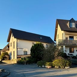 Gepflegtes Wohnensemble mit 3 Hauseingängen und 6 Wohneinheiten  vollständig vermietet