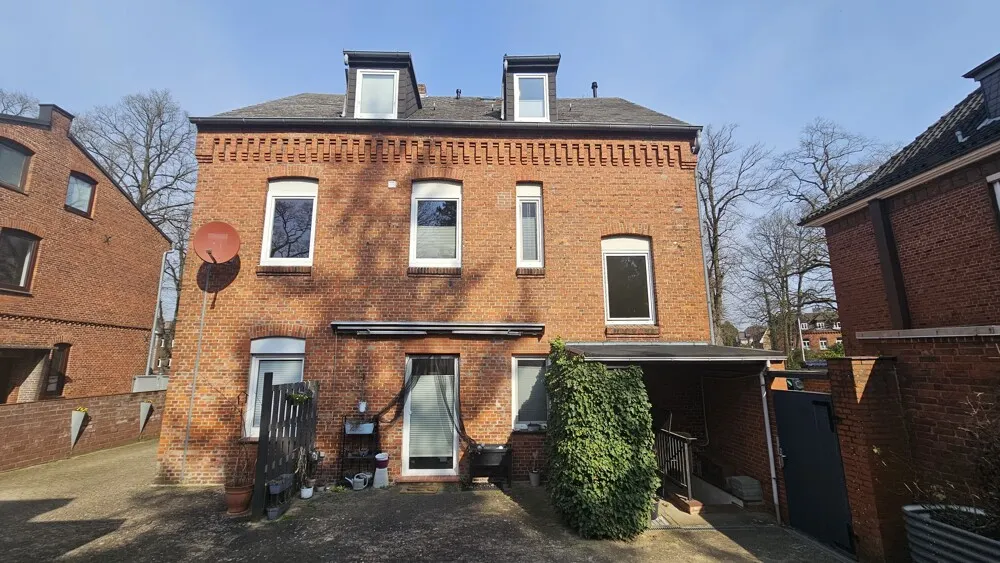 rückwertige Ansicht vom Vorderhaus