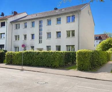Kapitalanlage mit Substanz: Voll vermietetes Mehrfamilienhaus in ruhiger Nebenstraße
