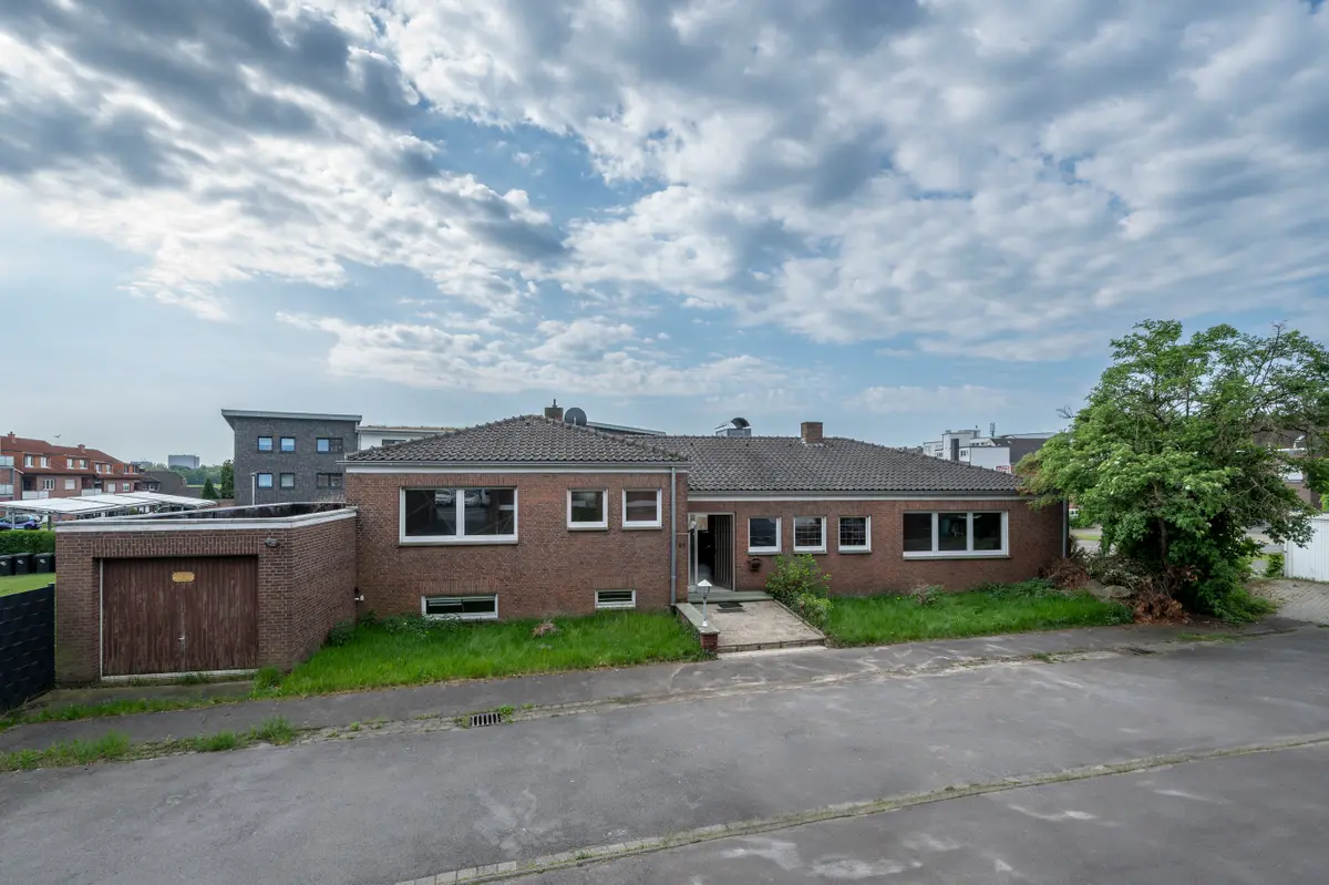 Haus Vorderansicht
