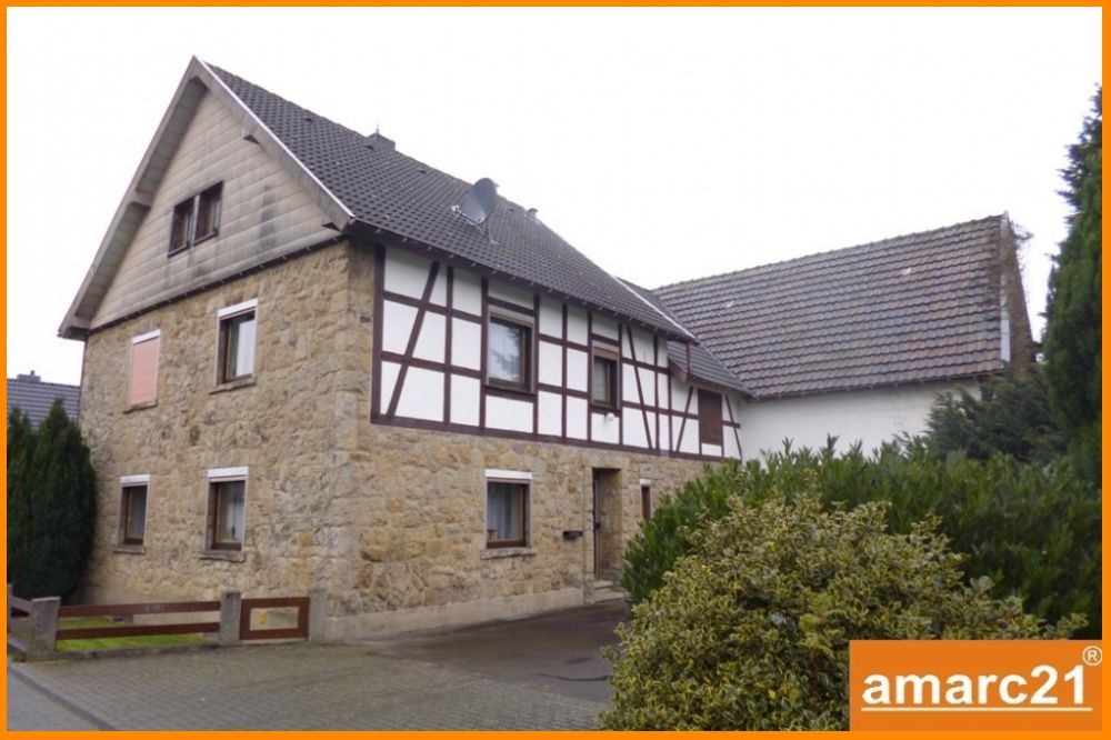 Straßenansicht Titel