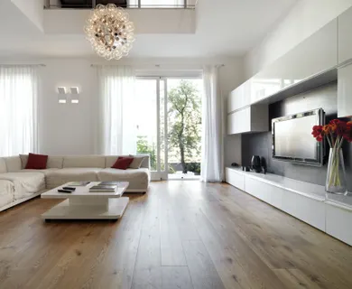 Wohnen im Grünen: Stilvolle Erdgeschosswohnung mit privatem Gartenparadies