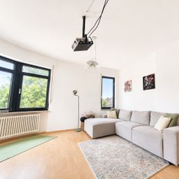 Charmante Altbauwohnung in Rheinlage von Krefeld-Uerdingen zu mieten!