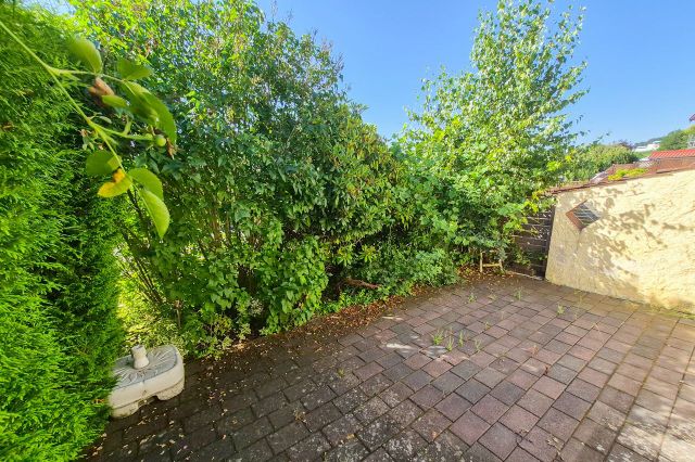 Terrasse - Wohnung links