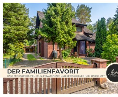 Selten am Markt: 136m² Familienhaus mit Carport, 693m² Gartenidylle in ruhiger, gewachsener Wohnlage