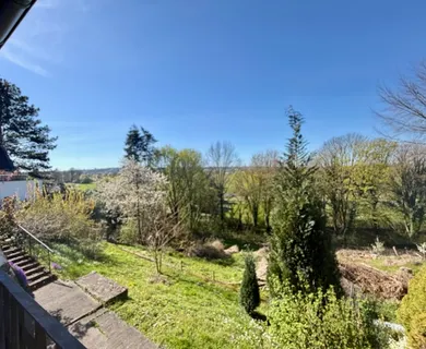 PROVISIONSFREI: Bungalow mit tollem Weitblick und Sanierungs-/Gestaltungspotential