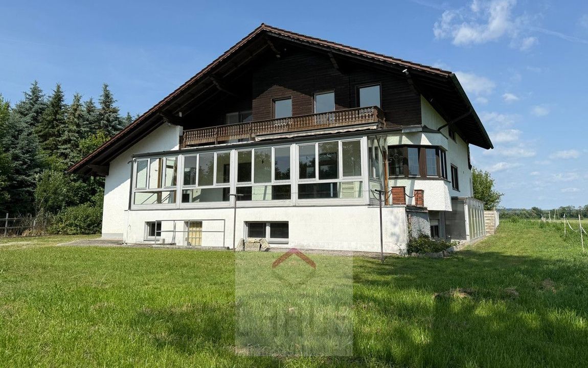 Ein Anwesen mit Platz für Kreativität und Familie!