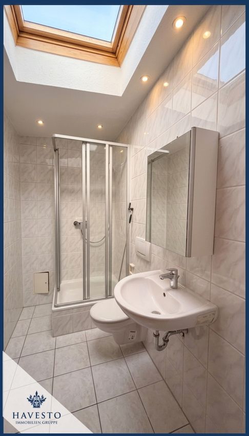 Gepflegte 2-Zimmer-Dachgeschosswohnung mit 61,65 m², separater Küche und Tageslichtbad! - Foto 5