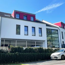 NEU: Neuwertige 3- bis 4-Zimmer-Penthouse-Wohnung mit sonniger Dachterrasse