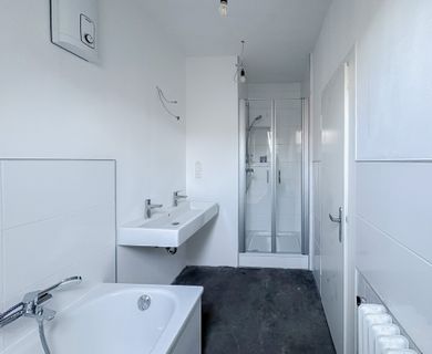 Wohnen zur Miete in einer Burg? 4-Zimmer Wohnung in der Burg Volperhausen! - Photo 2
