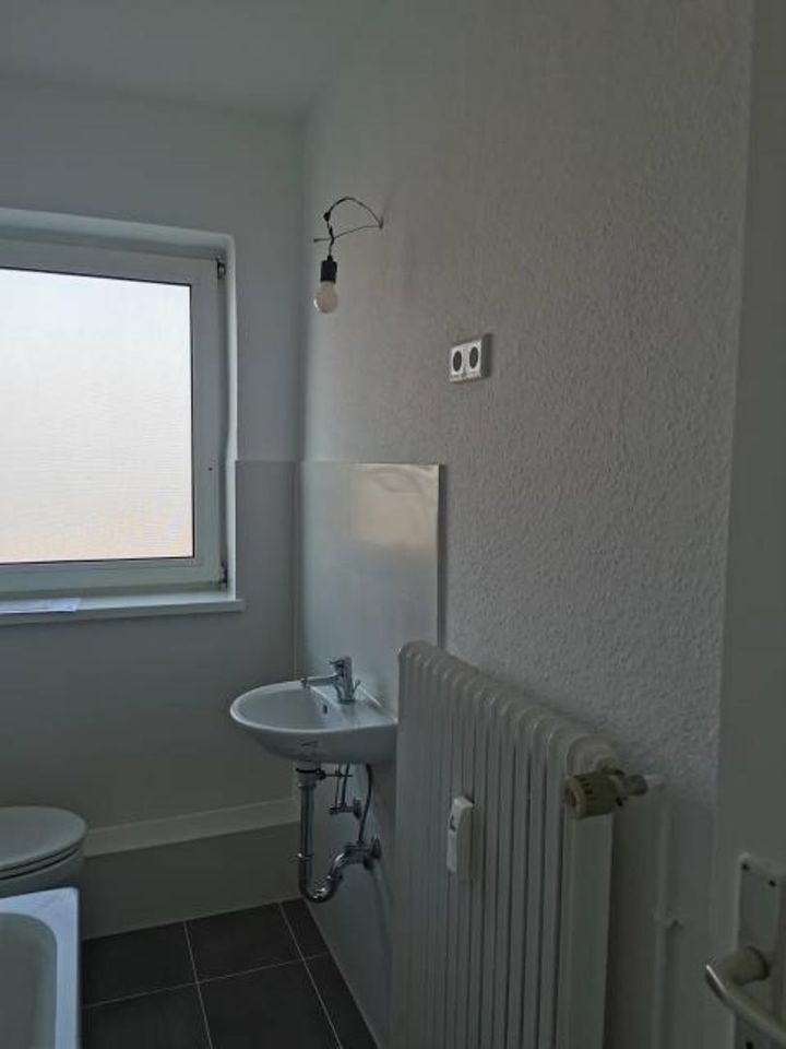 Ihr neues Zuhause: Moderne 3-Zimmer-Wohnung im 2. Obergeschoss - Photo 3