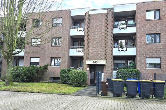 Einziehen. Durchatmen. Zuhause sein.
3-Zimmerwohnung mit Balkon u. Garage 
Mönchengladbach Holt