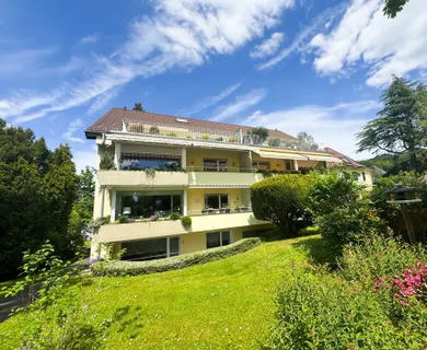Gepflegte Souterrainwohnung mit drei Zimmern und zwei Terrassen in zentraler Lage von Bad Honnef