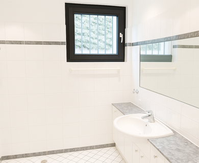 Kamin, Sauna, Garten. Alles vorhanden: 3 Zimmer Maisonette Wohnung in Wittlaer - Photo 4